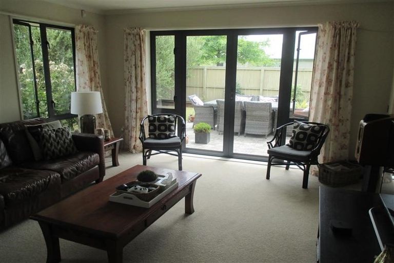 Photo of property in 5 Marsack Crescent, Halswell, Christchurch, 8025