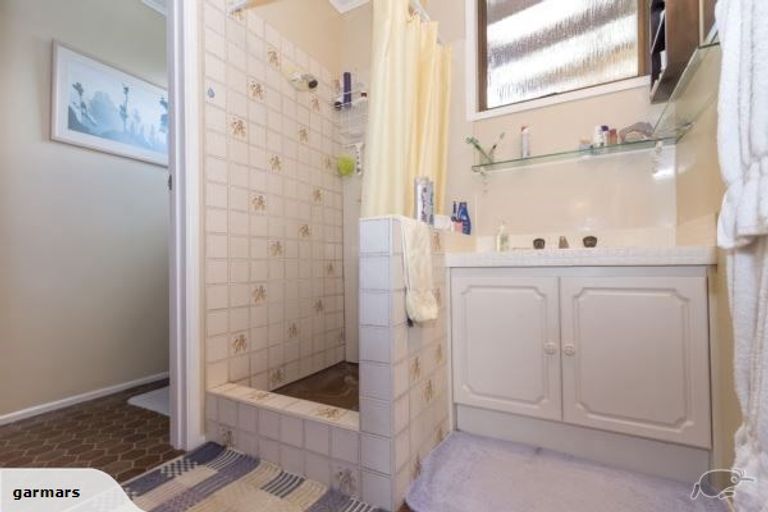 Photo of property in 14 Yeoman Place, Howick, Auckland, 2014