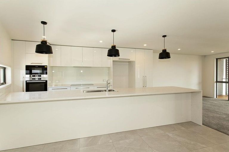 Photo of property in 15 Whakata Lane, Mairangi Bay, Auckland, 0630