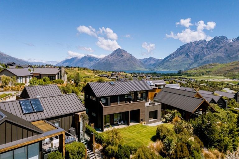 Photo of property in 7 Mckellar Drive, Jacks Point, Queenstown, 9371