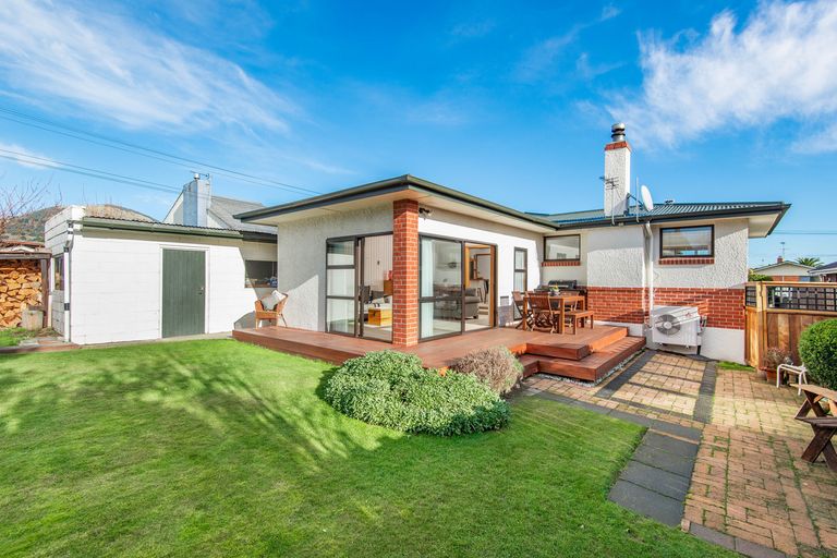 Photo of property in 27 Mcdonald Street, Mosgiel, 9024