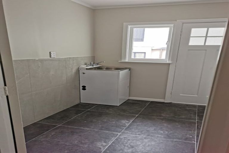 Photo of property in 15 Oban Road, Browns Bay, Auckland, 0630