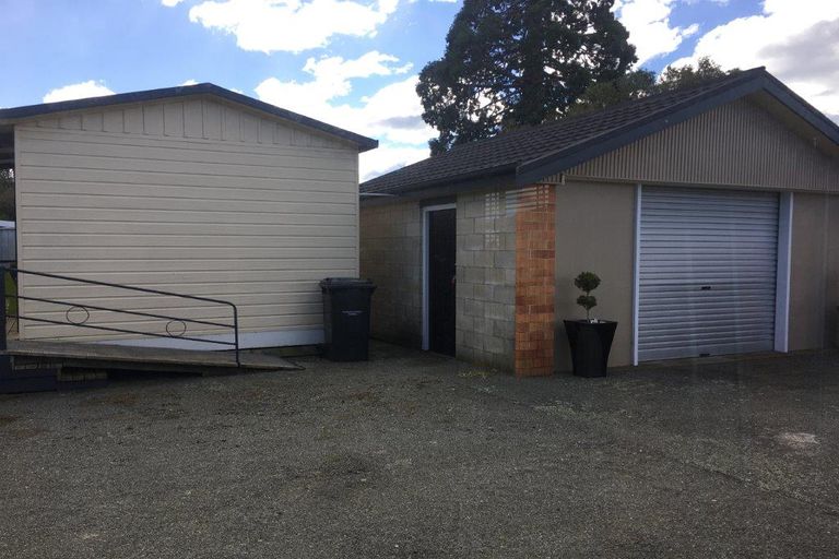 Photo of property in 12 Churchill Place, Waimate, 7924