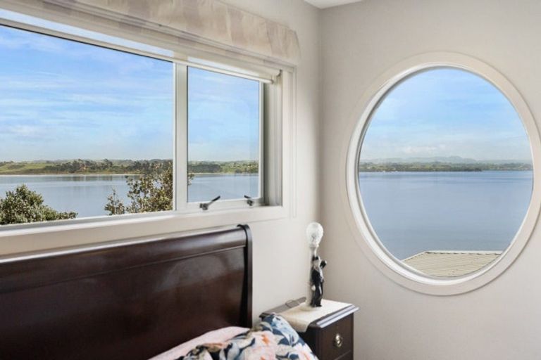 Photo of property in 109a Torkar Road, Clarks Beach, 2122