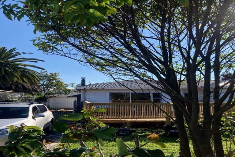 Photo of property in 2 Turenne Street, Inner Kaiti, Gisborne, 4010