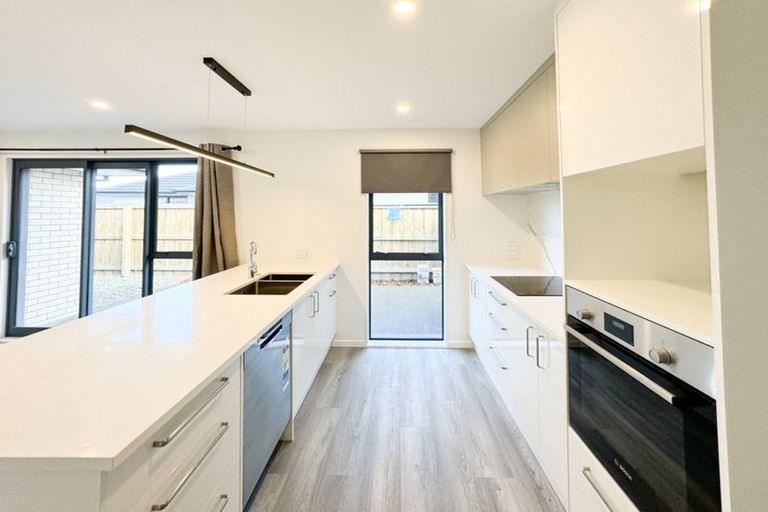 Photo of property in 42 Mehrtens Crescent, Woodend, 7691