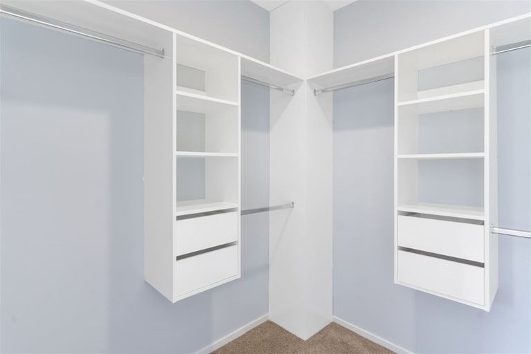 Photo of property in 18a Orams Road, Hillpark, Auckland, 2102