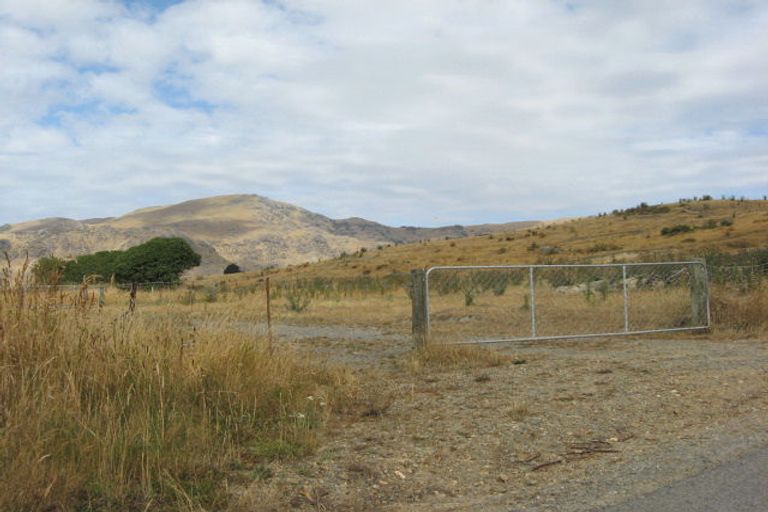 Photo of property in 27 Hunters Road, Diamond Harbour, 8971