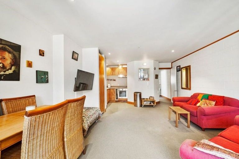 Photo of property in 244/21 Left Bank, Te Aro, Wellington, 6011