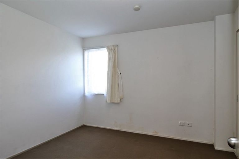 Photo of property in 2/7 Kelvin Hart Drive, East Tamaki, Auckland, 2013