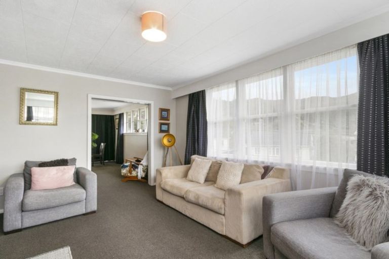 Photo of property in 21 Cleland Crescent, Naenae, Lower Hutt, 5011