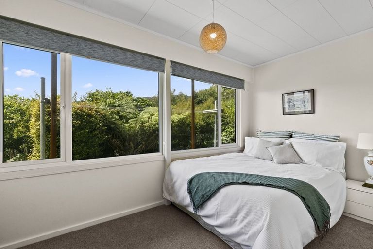 Photo of property in 59 Waitohu Road, York Bay, Lower Hutt, 5013