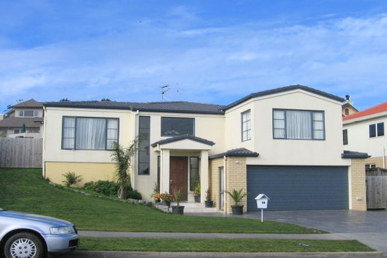 Photo of property in 40 Lansell Drive, East Tamaki Heights, Auckland, 2016