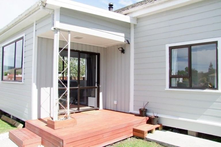 Photo of property in 30 Burns Street, Milton, 9220