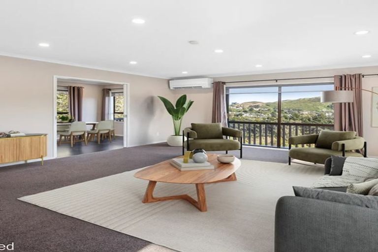 Photo of property in 9 Curacao Place, Grenada Village, Wellington, 6037