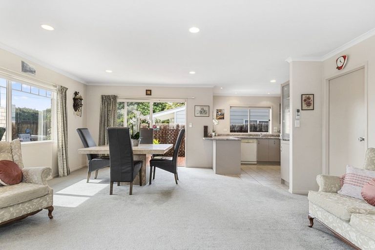 Photo of property in 42a Bellevue Road, Brookfield, Tauranga, 3110