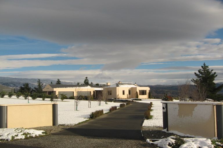 Photo of property in 2 Fairway Drive, Bridge Hill, Alexandra, 9320