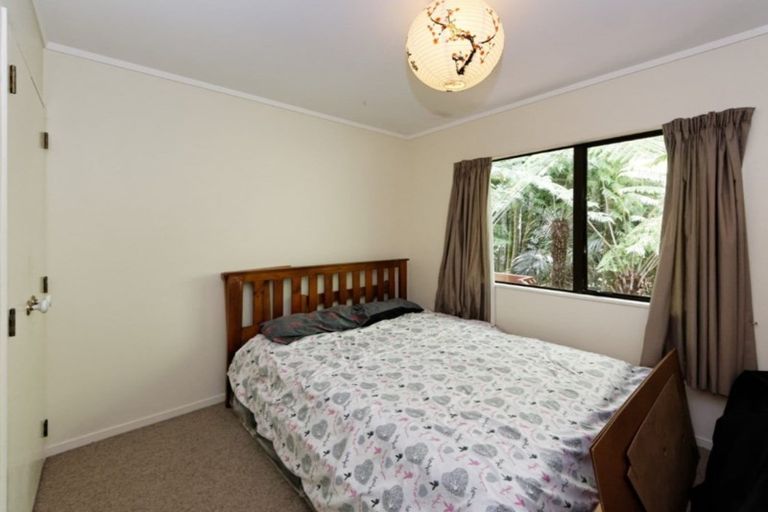 Photo of property in 130 Victory Road, Laingholm, Auckland, 0604
