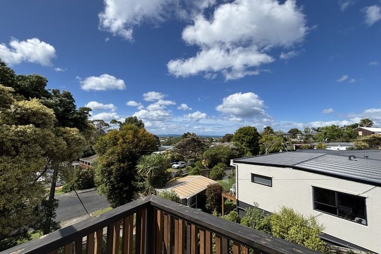 Photo of property in 63 Elliston Crescent, Stanmore Bay, Whangaparaoa, 0932