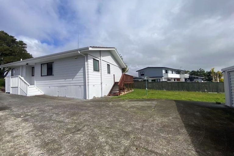 Photo of property in 23 Greenstone Place, Clover Park, Auckland, 2019