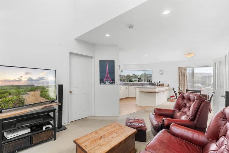 Photo of property in 38 Aston Drive, Waimairi Beach, Christchurch, 8083