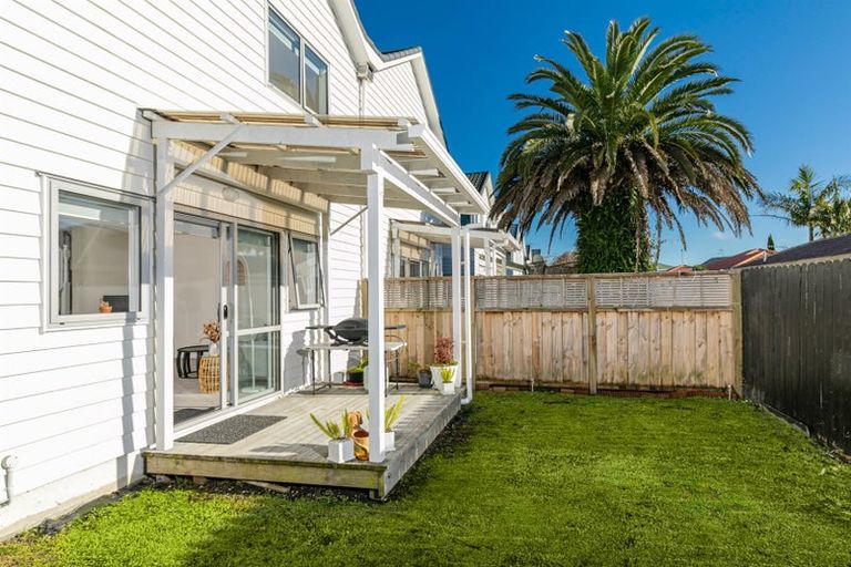 Photo of property in 6/103 Swanson Road, Henderson, Auckland, 0610
