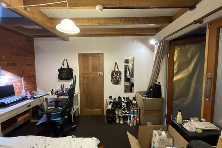Photo of property in 37 Dowling Street, Dunedin Central, Dunedin, 9016