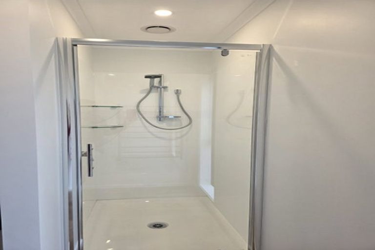 Photo of property in 3 Joseph Bolton Crescent, Wallaceville, Upper Hutt, 5018