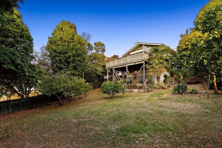 Photo of property in 12 Beauchamp Drive, Massey, Auckland, 0614