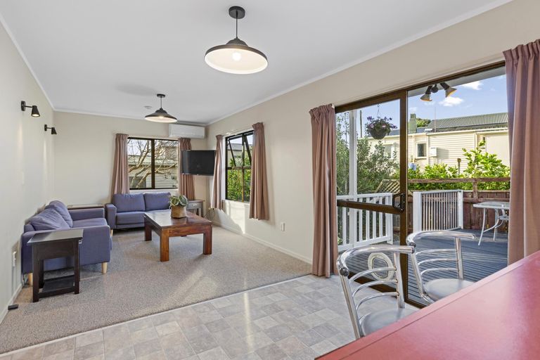 Photo of property in 20 James Street, Raglan, 3225