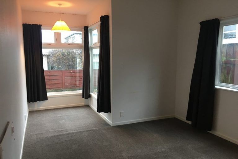 Photo of property in 19 Woodmancote Road, Khandallah, Wellington, 6035