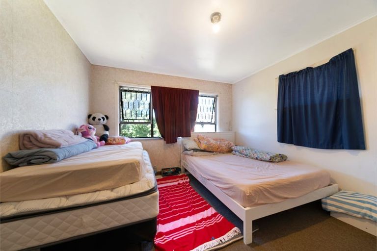 Photo of property in 45 Sturges Road, Henderson, Auckland, 0612