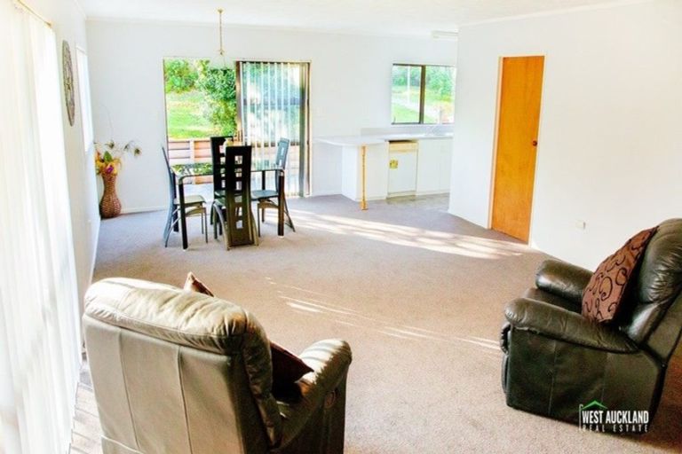 Photo of property in 1/31 Chorley Avenue, Massey, Auckland, 0614