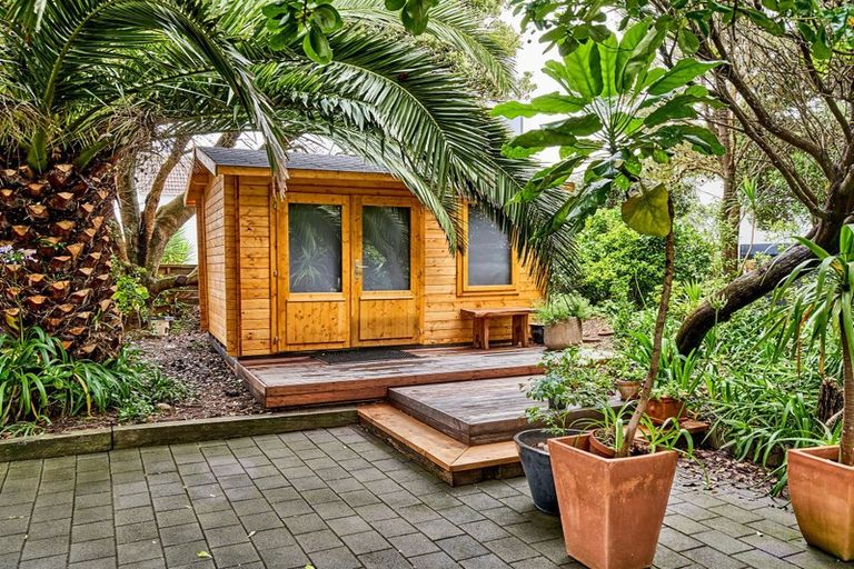 Photo of property in 215 Manly Street, Paraparaumu Beach, Paraparaumu, 5032