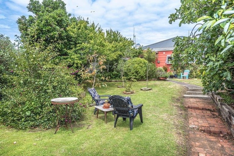 Photo of property in 25 Mason Terrace, Gonville, Whanganui, 4501
