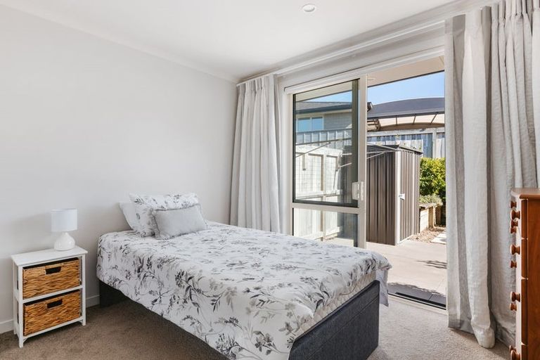 Photo of property in Waterview Estate, 60/4 Greystone Place, Omokoroa, 3114