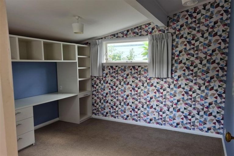 Photo of property in 25 Pinnacle Street, Seatoun, Wellington, 6022