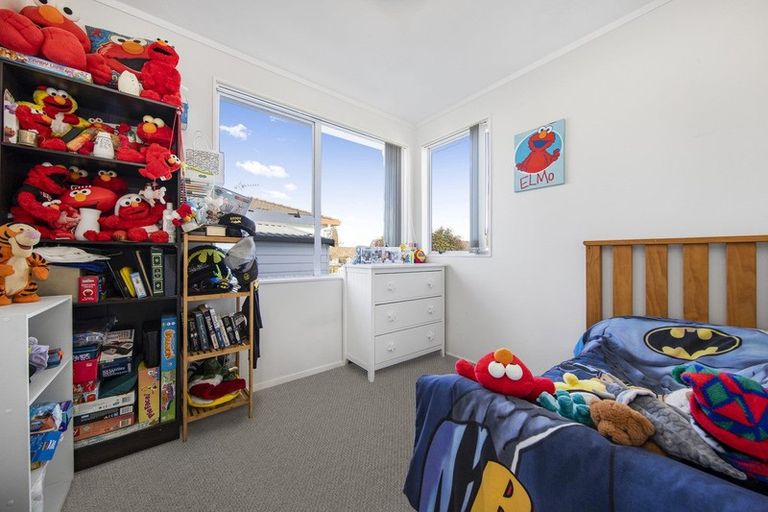 Photo of property in 1/14 Silver Creek Road, Weymouth, Auckland, 2103