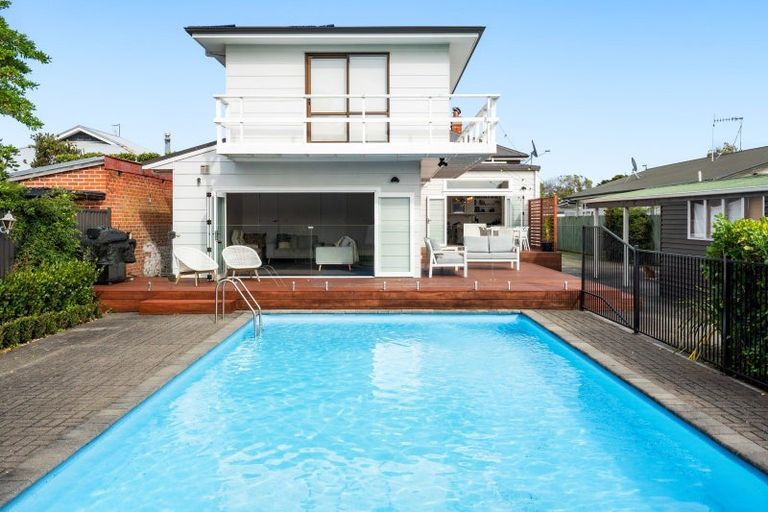 Photo of property in 59 Nelson Crescent, Napier South, Napier, 4110