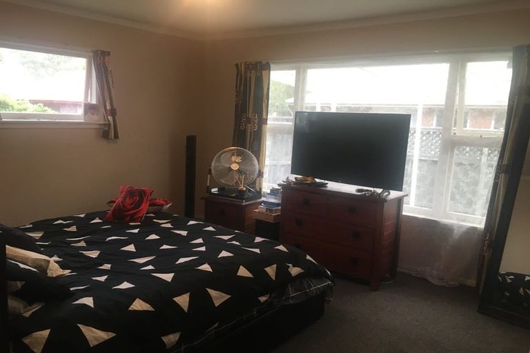 Photo of property in 1/44 Division Street, Riccarton, Christchurch, 8041
