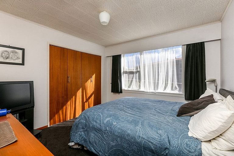 Photo of property in 48 Crownhill Street, Spotswood, New Plymouth, 4310