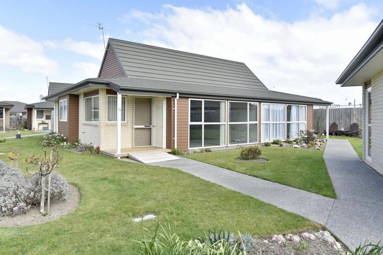 Photo of property in Rivertown Villas, 150 Williams Street, Kaiapoi, 7630