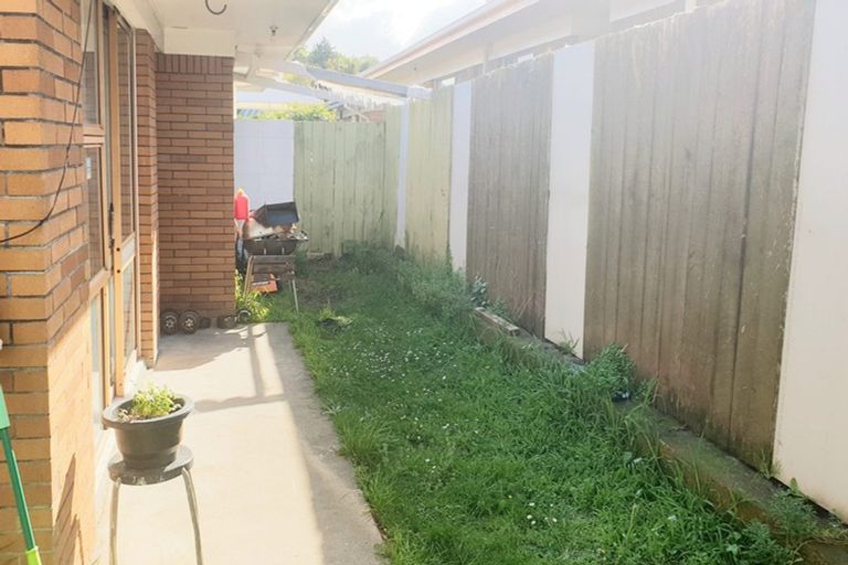 Photo of property in 42a Trentham Road, Papakura, 2110