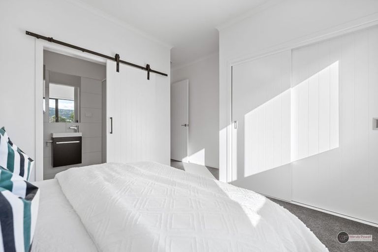 Photo of property in 2/51 Kings Crescent, Hutt Central, Lower Hutt, 5010