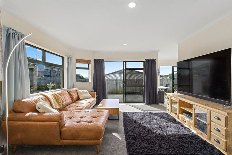 Photo of property in 71 Elan Place, Stanmore Bay, Whangaparaoa, 0932
