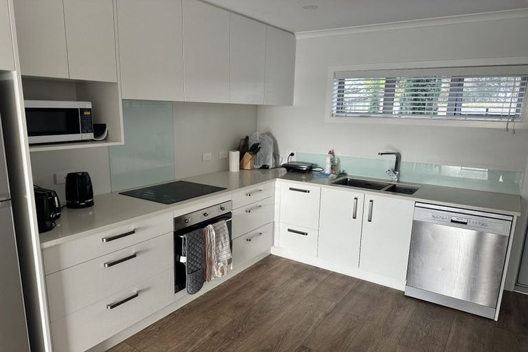 Photo of property in 17/19 Ruakiwi Road, Hamilton Lake, Hamilton, 3204