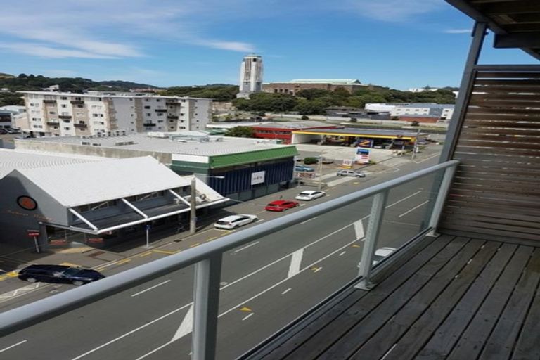 Photo of property in The Peak Apartments, 1001/170 Taranaki Street, Te Aro, Wellington, 6011