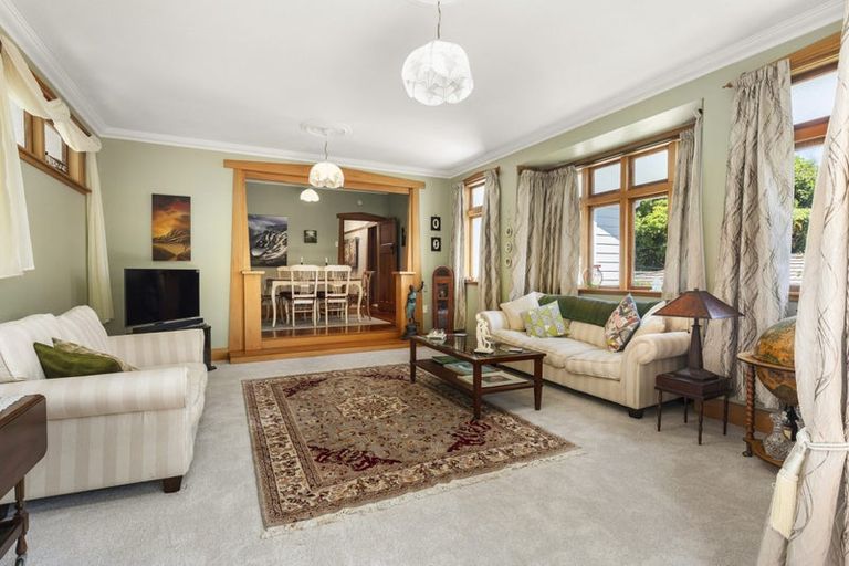 Photo of property in 166 Wadestown Road, Wadestown, Wellington, 6012