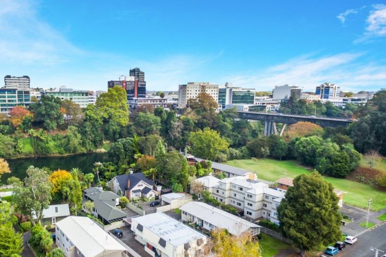 Photo of property in 27b Opoia Road, Hamilton East, Hamilton, 3216