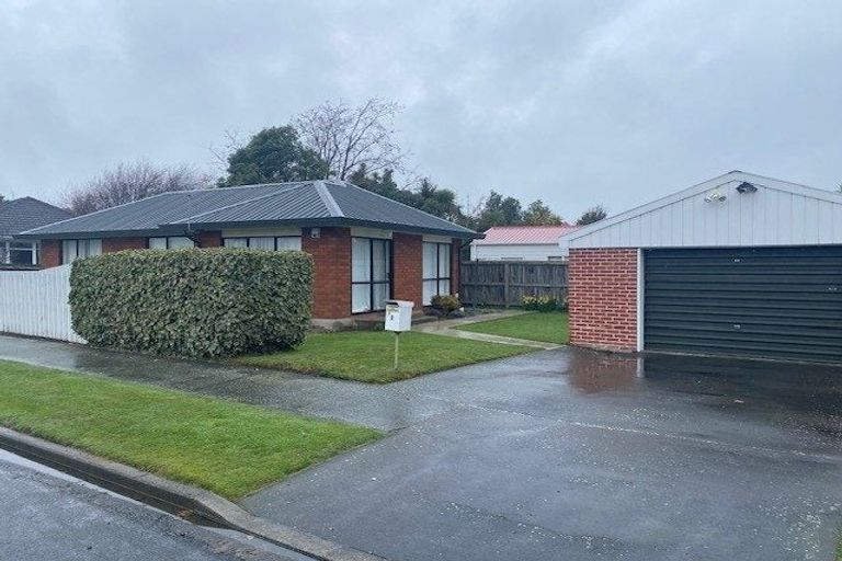 Photo of property in 2/2 Ketton Place, St Albans, Christchurch, 8052